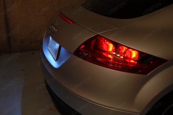 audi tt license plate light